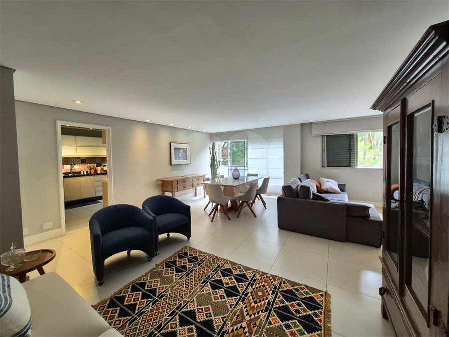 Apartamento à venda com 2 quartos, sendo 1 suíte, em Vila Andrade, São Paulo, SP