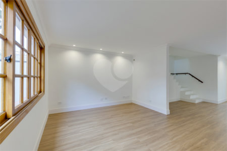 Casa de Vila à venda com 3 quartos, sendo 2 suítes, em Santo Amaro, São Paulo, SP