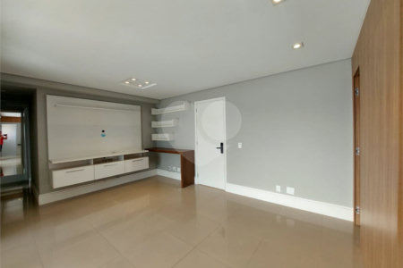 Apartamento à venda com 3 quartos, sendo 1 suíte, em Vila Leopoldina, São Paulo, SP