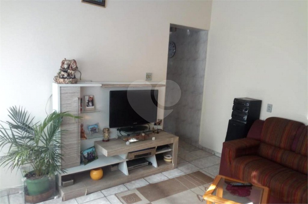 Sobrado à venda com 4 quartos, sendo 1 suíte, no Brasilândia, São Paulo, SP