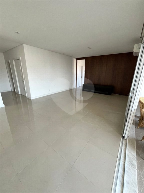Apartamento à venda com 3 suítes em Vila Andrade, São Paulo, SP