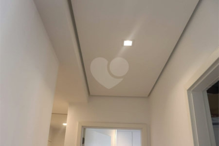 Apartamento à venda com 2 quartos, sendo 1 suíte, em Parque Industrial Tomas Edson, São Paulo, SP