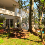 Casa à venda com 4 suítes no condomínio Vila Alba, São Paulo - SP