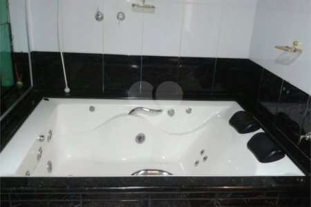 Casa à venda com 4 quartos, sendo 1 suíte, em Vila Esperia Ou Giglio, Atibaia, SP