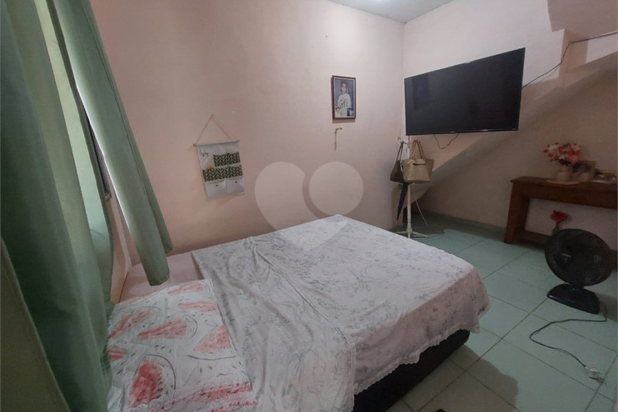 Sobrado à venda com 4 quartos em Vila Clarice, São Paulo, SP