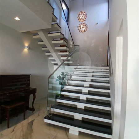 Casa à venda com 4 suítes no condomínio Porto Atibaia, Atibaia - SP