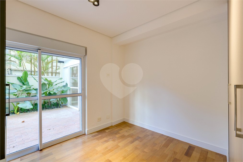 Apartamento à venda com 3 suítes em Chácara Santo Antônio, São Paulo, SP