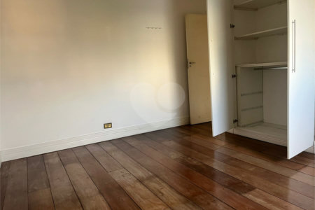 Apartamento à venda com 3 quartos, sendo 1 suíte, em Jardim São Paulo(zona Norte), São Paulo, SP