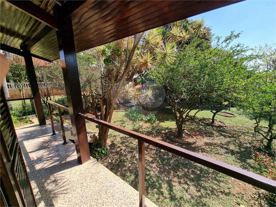 Casa à venda com 4 quartos, sendo 2 suítes, em Bosque, Vinhedo, SP