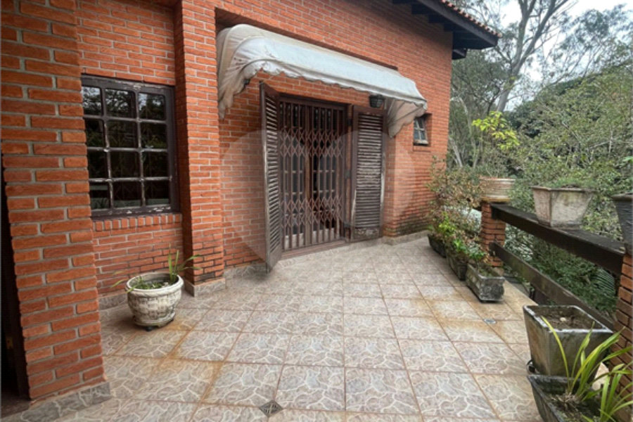 Sobrado à venda com 3 suítes em Tremembé, São Paulo, SP