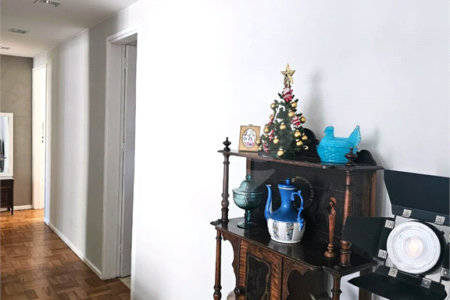 Apartamento à venda com 3 quartos, sendo 1 suíte, em Vila Nova Conceição, São Paulo, SP