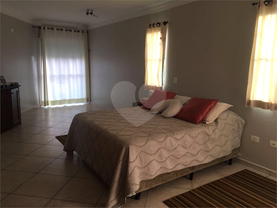 Sobrado à venda ou para alugar com 3 quartos, sendo 1 suíte, em Dos Casa, São Bernardo do Campo, SP