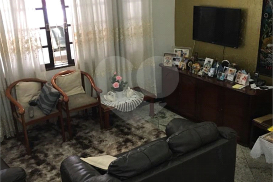 Sobrado à venda com 3 suítes em Vila Medeiros, São Paulo, SP