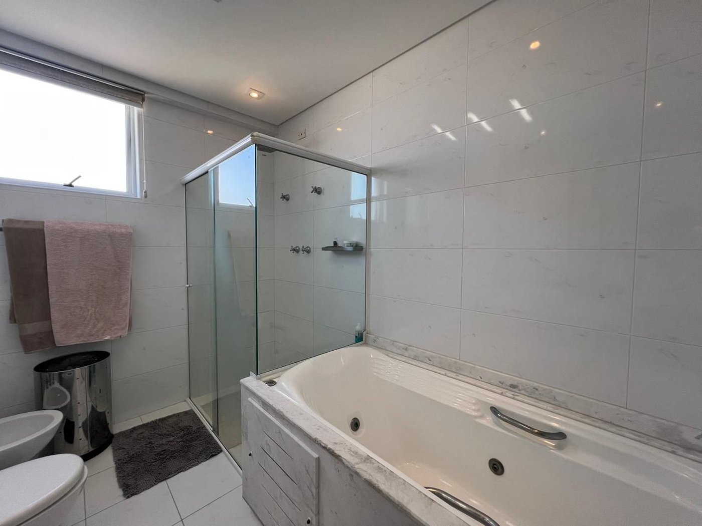 Apartamento com 3 dormitórios à venda, 204 m² por R$ 2.700.000,00 - Boqueirão - Santos/SP
