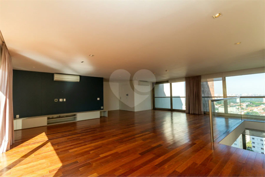 Cobertura à venda com 3 suítes em Vila Madalena, São Paulo, SP