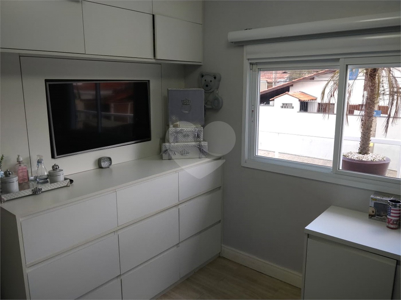 Sobrado à venda com 3 quartos, sendo 1 suíte,  em Vila Oliveira, Mogi das Cruzes, SP