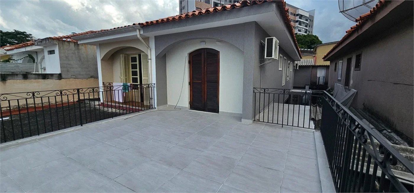 Sobrado à venda com 3 quartos, sendo 2 suítes, em Ferreira, São Paulo, SP
