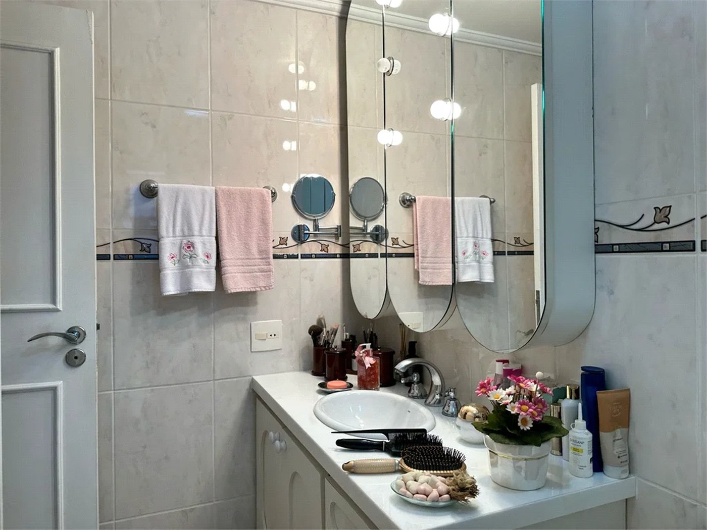 Cobertura à venda com 3 quartos, sendo 1 suíte, em Lar São Paulo, São Paulo, SP