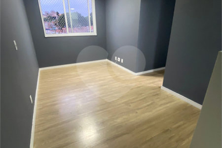 Apartamento à venda com 2 quartos em Vila Zat, São Paulo, SP