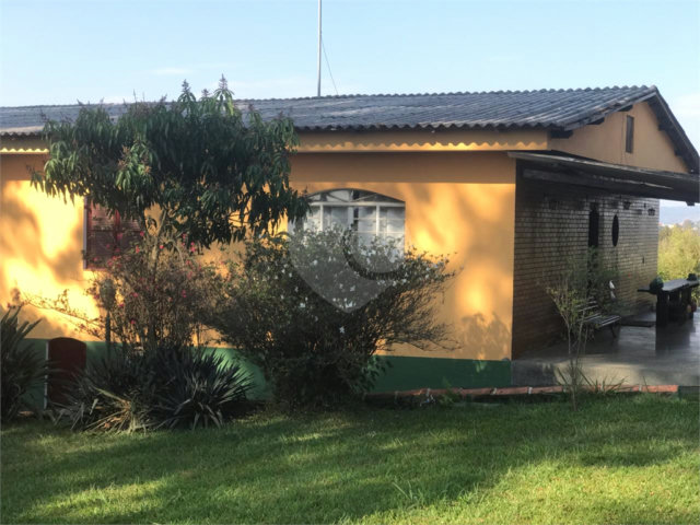 Casa à venda com 5 quartos, sendo 1 suíte,  em Chácaras Bom Tempo, Franco da Rocha, SP