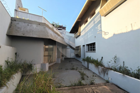 Casa à venda ou para alugar com 5 quartos, sendo 3 suítes, em Vila Maria, Itapetininga, SP