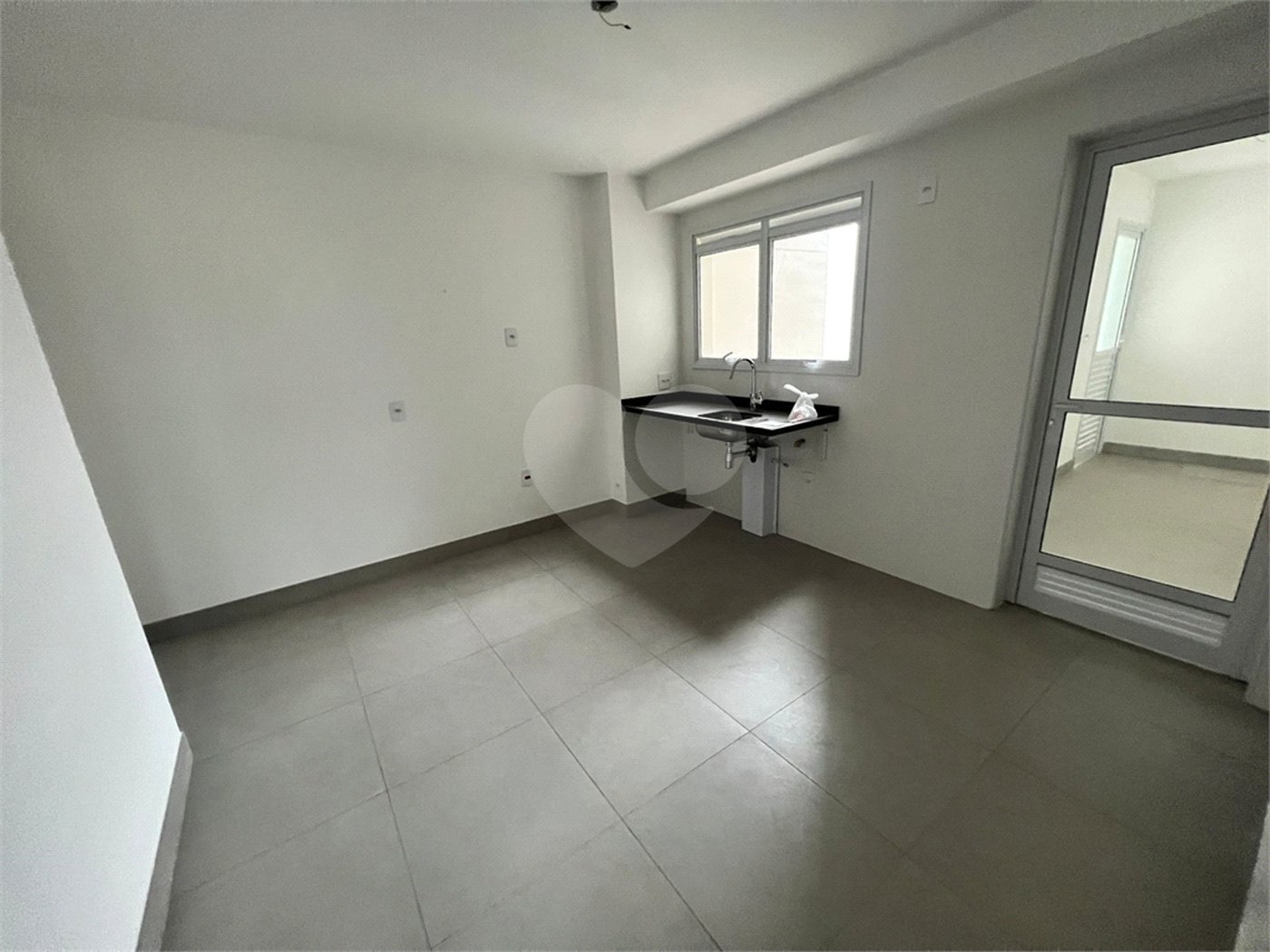 APARTAMENTO ALTO PADRÃO 3 SUÍTES 3 VAGAS VARANDA GOURMET ANÁLIA FRANCO.