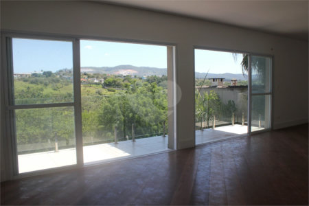 Casa à venda ou para alugar com 4 suítes em Alphaville, Santana de Parnaíba, SP