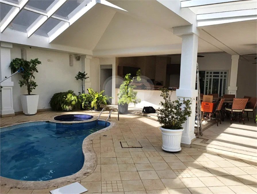 Casa à venda ou para alugar com 5 suítes no condomínio Residencial Morumbi Q.1, São Paulo - SP