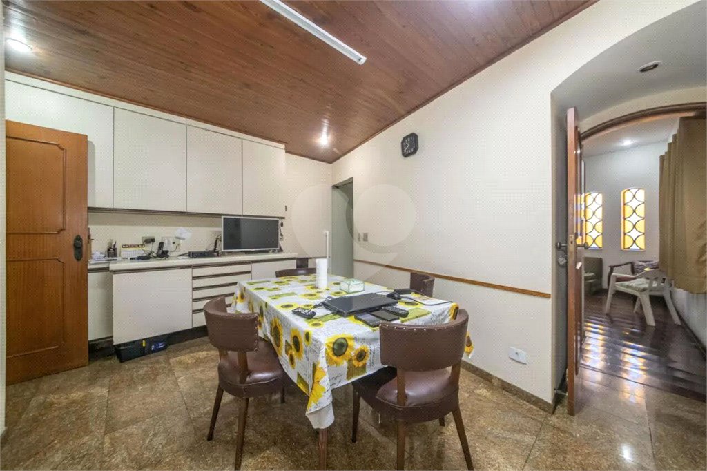 Casa Alto Padrão.Localização excelente. Venha conhecer. Agende uma visita.