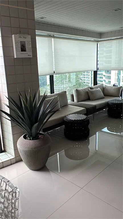 Apartamento à venda com 3 suítes em Jardim Morumbi, São Paulo, SP