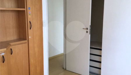 Apartamento à venda com 3 quartos, sendo 1 suíte,  em Jardim Parque Morumbi, São Paulo, SP