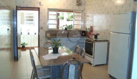Casa à venda com 3 quartos em Cidade Aracilia, Guarulhos, SP