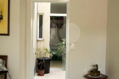 Sobrado à venda com 3 quartos, sendo 2 suítes, em Vila Medeiros, São Paulo, SP