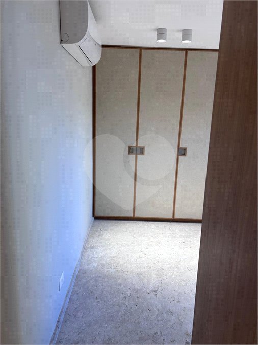 Cobertura à venda com 3 suítes em Vila Nova Conceição, São Paulo, SP