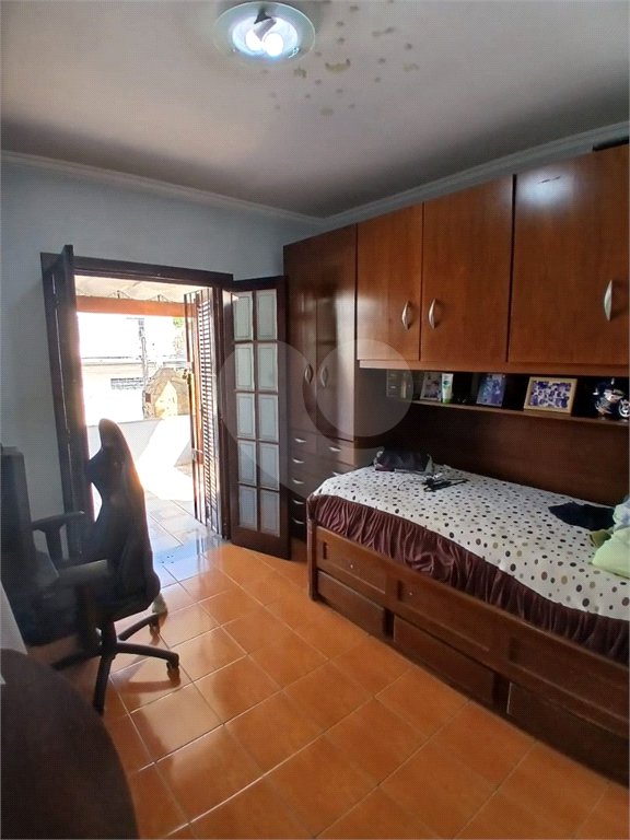 Sobrado à venda com 4 quartos, sendo 2 suítes, em Vila Constança, São Paulo, SP