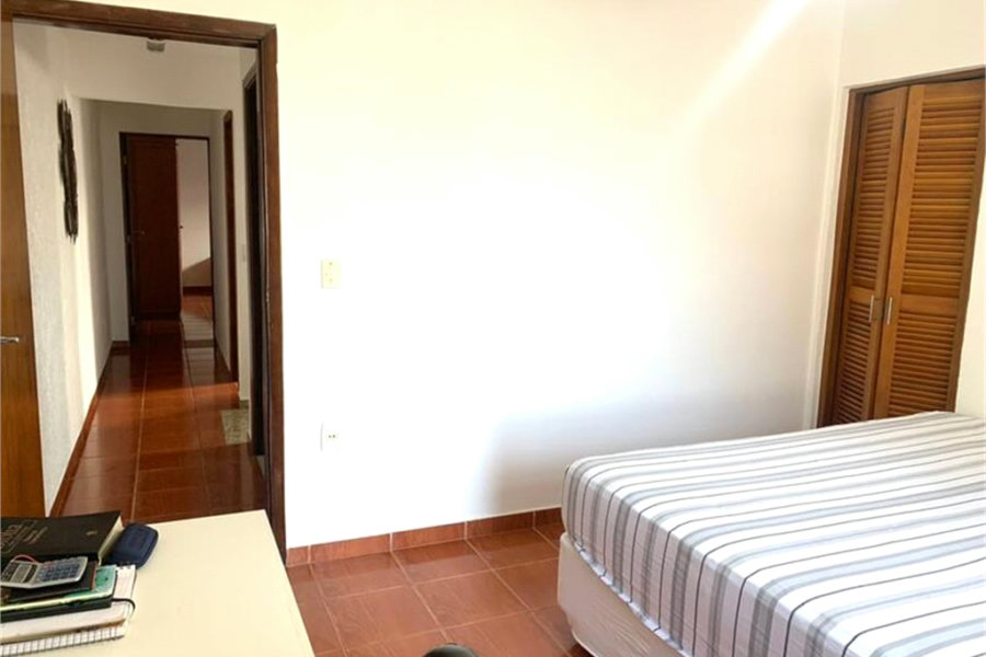 Sobrado à venda com 3 quartos, sendo 1 suíte, em Vila Nova Cachoeirinha, São Paulo, SP