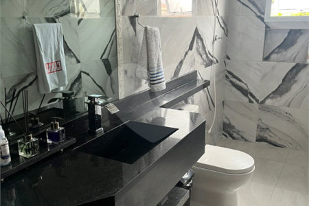 Sobrado à venda com 3 quartos, sendo 1 suíte, em Vila Piauí, São Paulo, SP