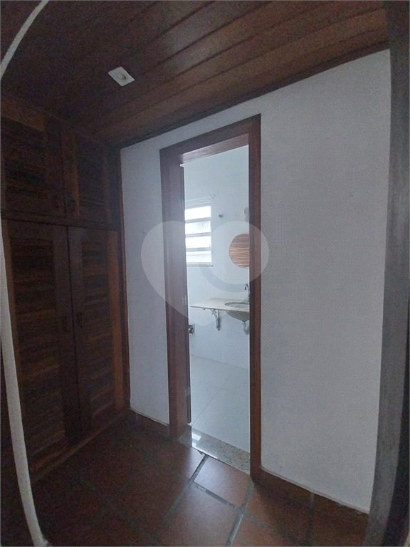 Casa à venda com 4 quartos, sendo 1 suíte, em Campo Grande, Rio de Janeiro, RJ