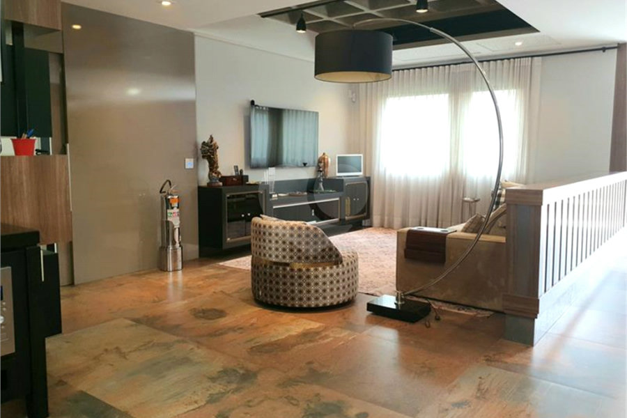 Casa à venda com 5 suítes no condomínio Residencial Villagio, Americana - SP