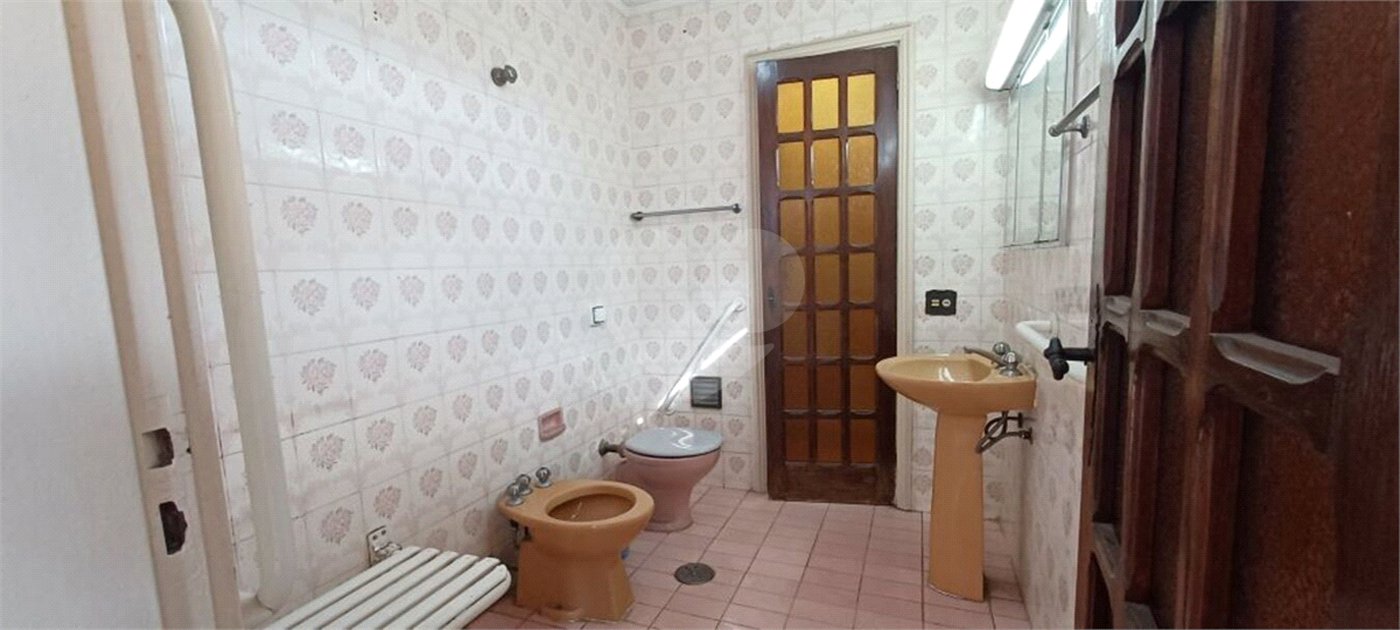 Sobrado à venda com 3 quartos, sendo 1 suíte, em Jardim Novo Mundo, São Paulo, SP