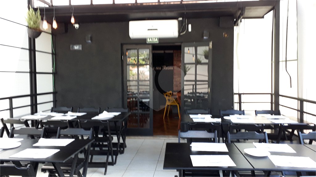 Sobrado à venda ou para alugar com 1 quarto em Granja Julieta, São Paulo, SP
