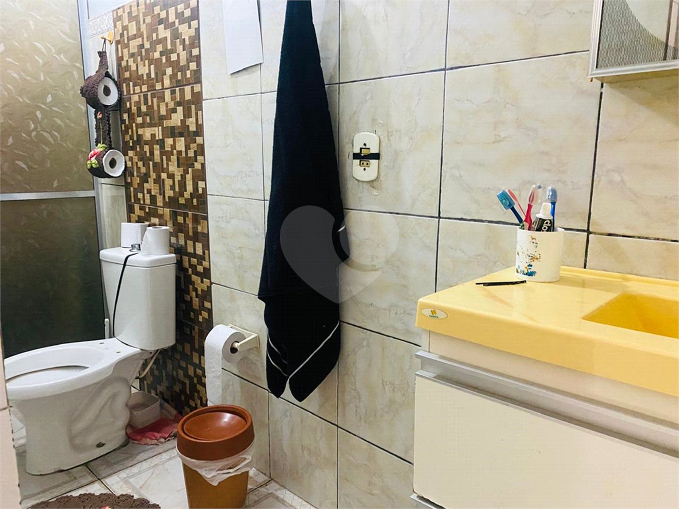 Casa à venda com 3 quartos, sendo 1 suíte, em Vila Barcelona, Sorocaba, SP