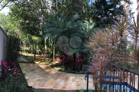 Casa à venda com 4 quartos, sendo 2 suítes, no condomínio Sunríse, São Paulo - SP