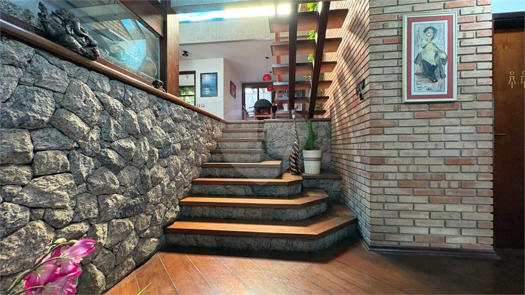 Casa à venda com 5 quartos, sendo 2 suítes,  no condomínio Village D'avignon, Sorocaba - SP