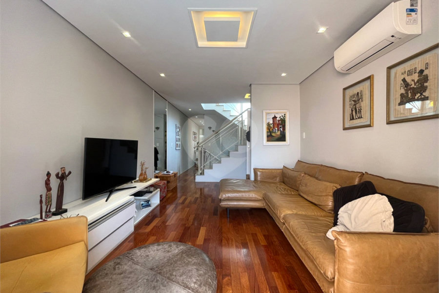 Casa à venda com 3 quartos, sendo 1 suíte, em Vila Ester (zona Norte), São Paulo, SP