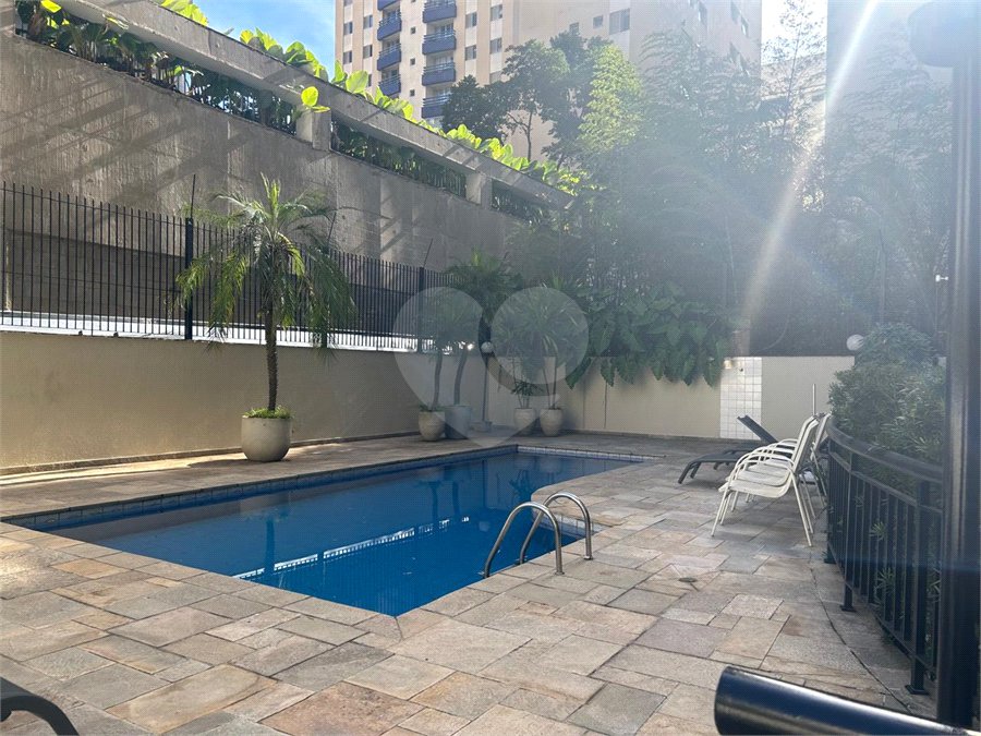 Apartamento à venda com 4 quartos, sendo 2 suítes, em Pinheiros, São Paulo, SP