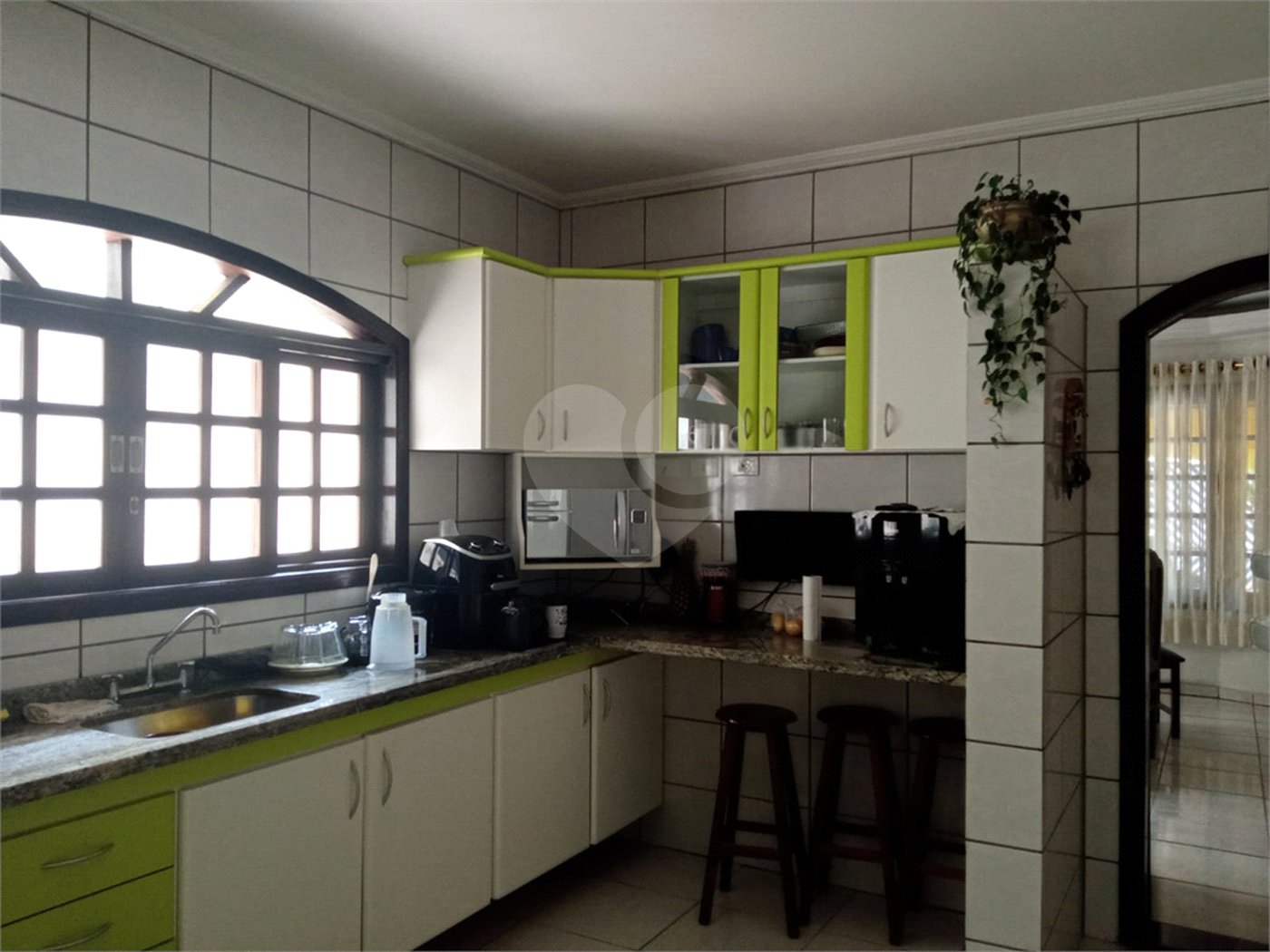 Casa à venda com 4 quartos, sendo 1 suíte,  em Vila Bela Flor, Mogi das Cruzes, SP