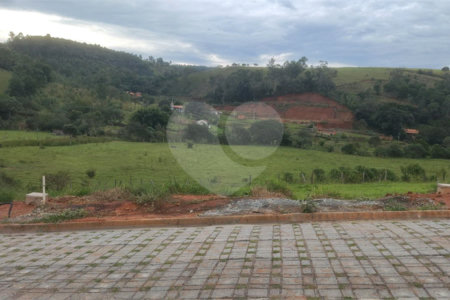 Terrenos de 300 metros em condomínio fechado e prontos para construir na região de Atibaia