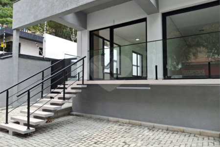 Salas comerciais de rua em localização nobre