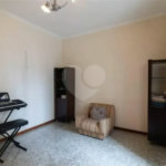 Casa com 3 dormitórios sendo 3 suítes com 03 vagas de garagem.